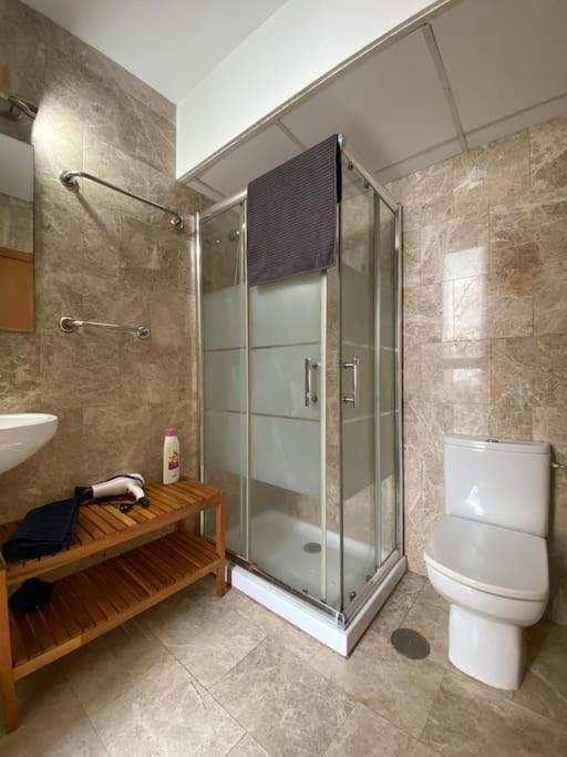 2 Bedrooms And Sofa Bed Flat By Wayra Tarifa Extérieur photo